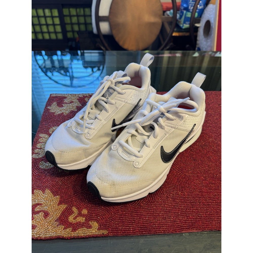 Nike Air Max INTRLK Lite Women's Size 6 White Black Running Sneakers DH9393-101